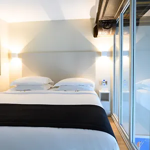 Hotel Suites&hôtel Helzear Etoile ****