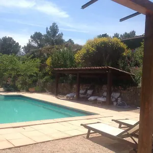 D'hote Des Romarins Bed & Breakfast