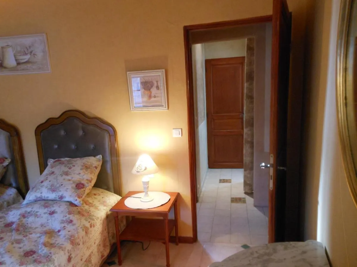 Les Passiflores Roussillon en Isere 3*,  Francie